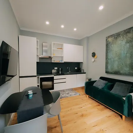 Luxury Center Metro Rossa Porta Venezia Apartman