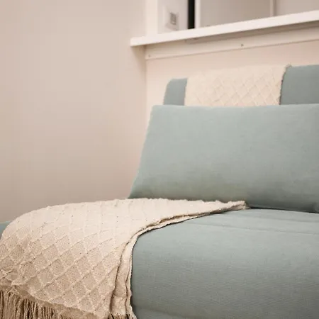 Hostmate - - Imperia's Nest - Romolo Iulm Milano