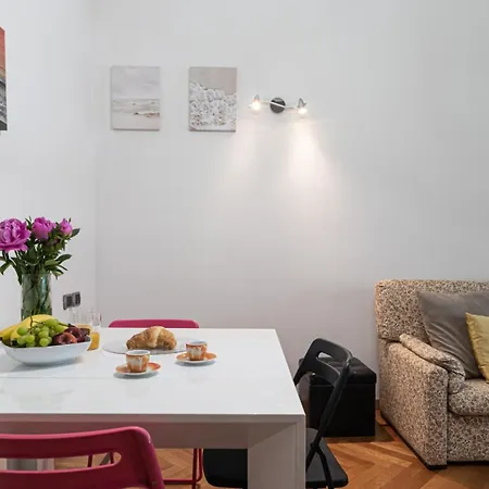 Italianway Comfort - Cornalia 24 Апартаменты