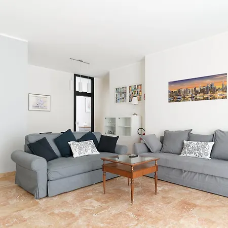 Stazione - Ampio E Luminoso Trilocale D'epoca *