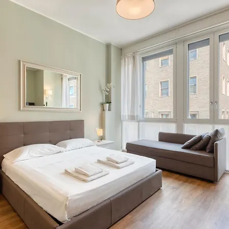 Duomo B - The * ميلان