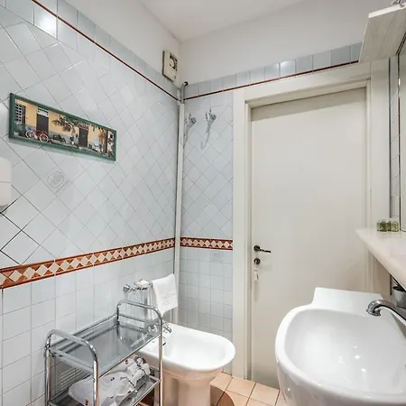 Lägenhet Savona Bilo13 Fashion Spot Metro A 5 Minutes Wifi And Ac *