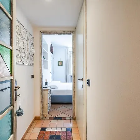 Savona Bilo13 Fashion Spot Metro A 5 Minutes Wifi And Ac Lägenhet *