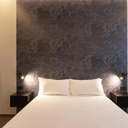 Bilocale Di Design In Via Guido D'arezzo - Mirable Pm *