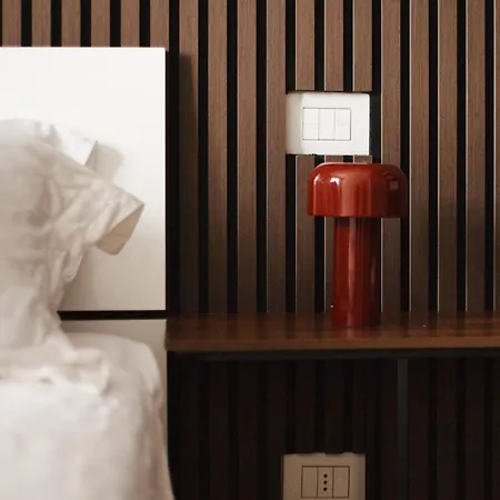 Hostmate -milano - Schiaparelli -stazione *