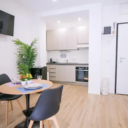 Apartman Navigli - Free Wifi