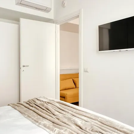 Hostmate - - Imperia's Serenity - Romolo 公寓