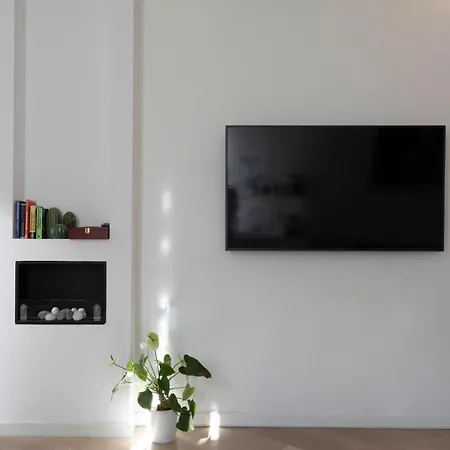 Maggi - New Beautiful In The Center Apartment