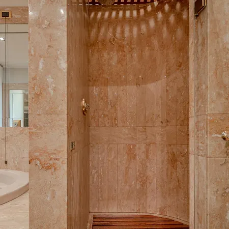 Homy - A Luxury Collection Apartman