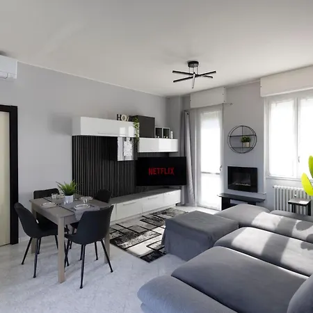 Appartement Spazioso Con Terrazzo Navigli,bocconi Milan