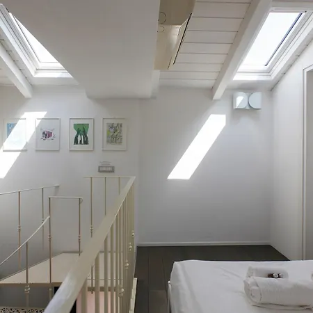 Hacca Collection - Open Space In Porta Ticinese * Milão