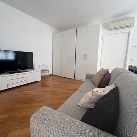 Luxury & Comfort In The Heart Of The City, Certosa Διαμέρισμα Μιλάνο