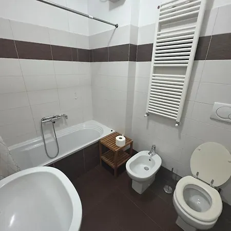 Luxury & Comfort In The Heart Of The City, Certosa *