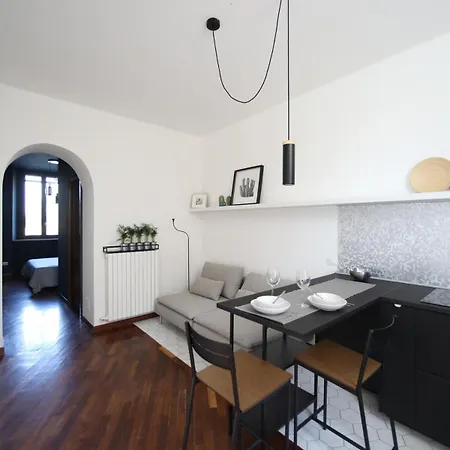 Delicious Design In Center Apartman