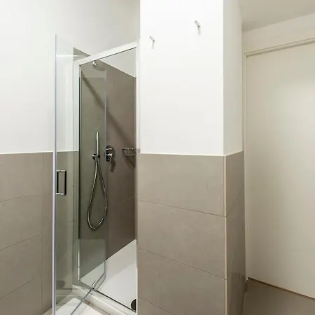 Amendola Luxury - B * Milánó