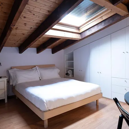 Apartamento Charming Attic In The Center Of Milan! *