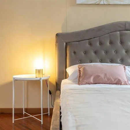 Apartamento Duomo Milan-attic With Terrace-netflix And Wifi *