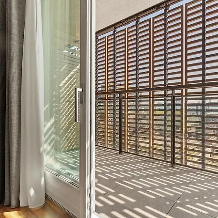 Appartement Giax Tower-spa, Pool, Parking Milaan