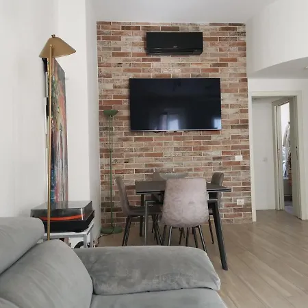 Appartement 30 Meters From The Lambrate M2 Studi Metro Station *