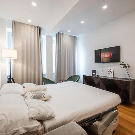 Lejlighed Duomo Area Luxury Design & Netflix Mood *