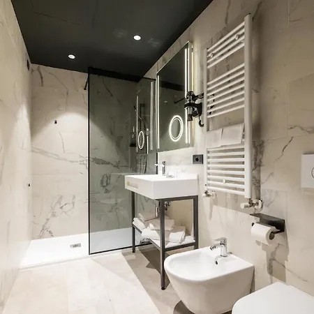 Hotell Joy 124 4*