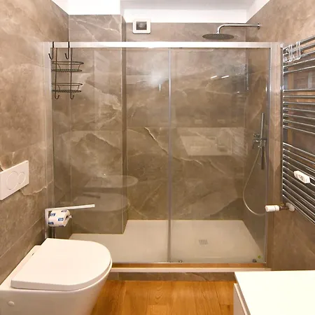 Lägenhet Duomo 10 Min- Attico Con Doppio Terrazzo Milano
