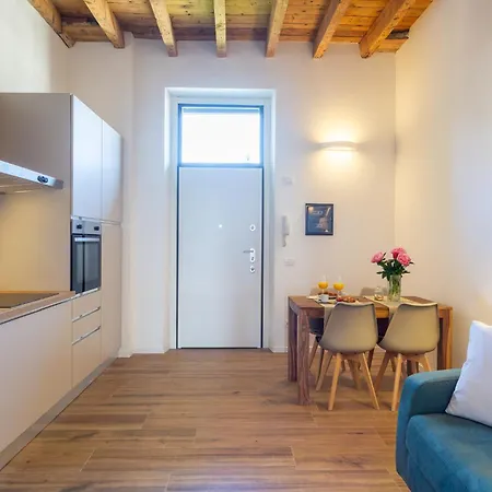 Mylan - Bilocale Isola, 15 Min Da Duomo E Rho Fiera Μιλάνο