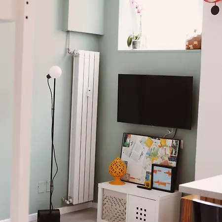 Cozy In The Center *