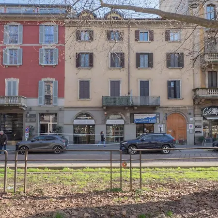 I-host Luxury - Montenero 58 * Милан