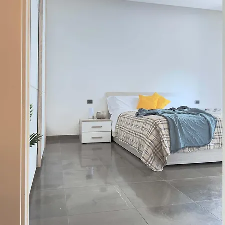 Homeby, Casa Luca * ميلان