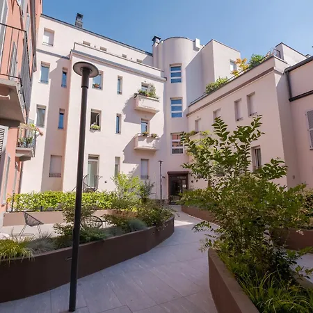 Essenza - Modern Comfort - In The Heart Of - 5min To Station - 10min To Dumo * מילאנו