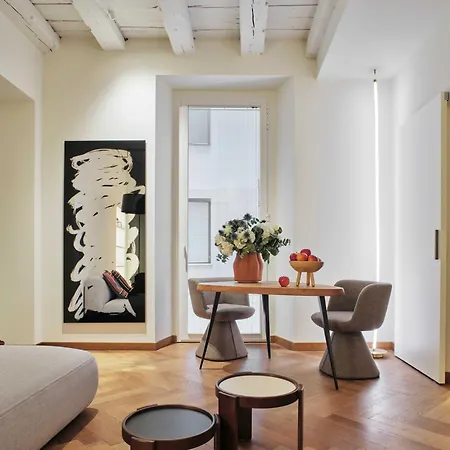 Domya - Manzoni 25 Apartmanhotel