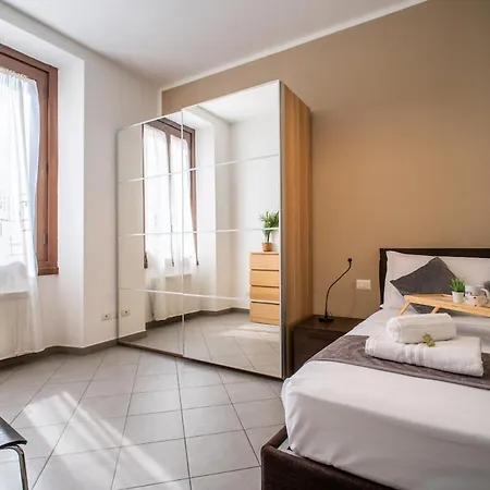 Apartment Navigli-centro Modern Flat Balcony Check-in H24
