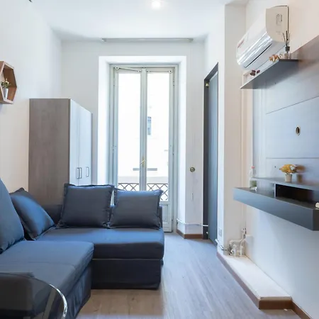 Apartament Corso Venezia With Double Bathroom And Balcony *