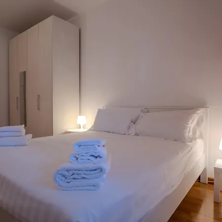 Apartamento Porta Romana Premium *