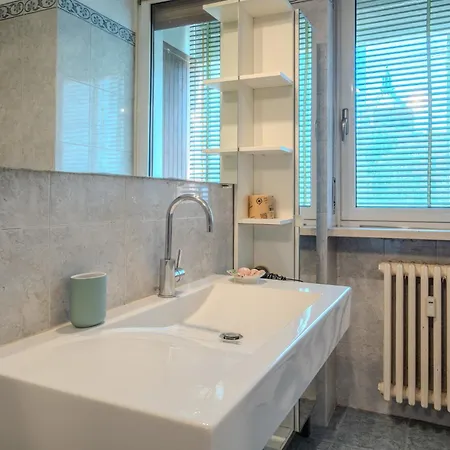 Porta Romana Premium Apartamento *