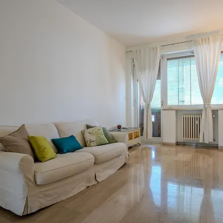 Porta Romana Premium Apartamento Milán