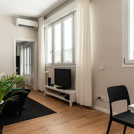 Youhosty - Zanella 68 * Milano