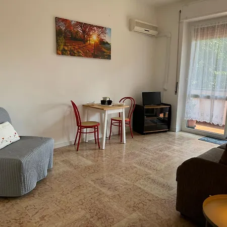 Casa Lina Nolo - M2 - San Raffaele 아파트 *
