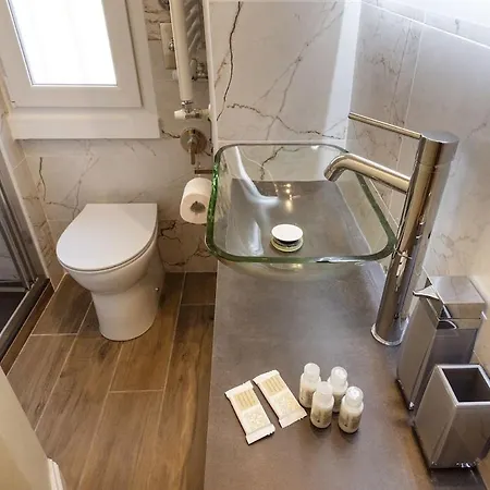 Laru Porta Romana 5 Minutes From The Subway Apartmán *