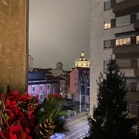 Comecasa De Amicis Urban Flat Near Duomo ミラノ