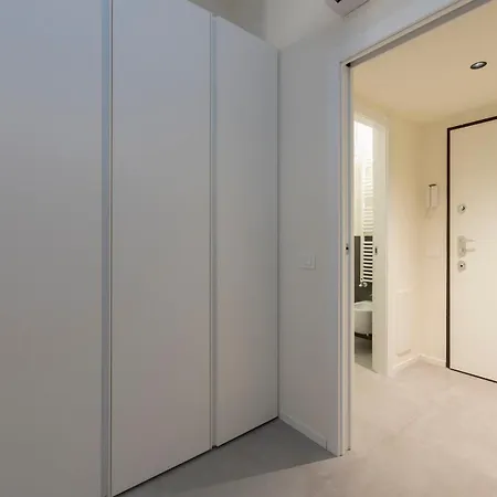 Appartement Goldoni House 6 Duomo M5 A Few Steps Away From The Subway Milaan