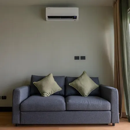 Skyline House - Free Parking & Terrace *