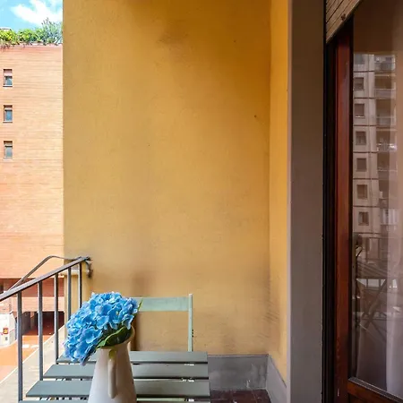 The Boutique - Repubblica - Porta Nuova - Station *