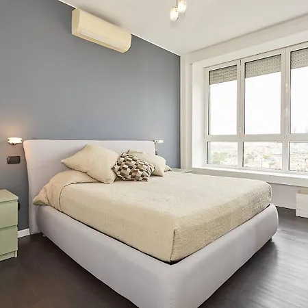 Amazing Skyline Apartment, Brera *