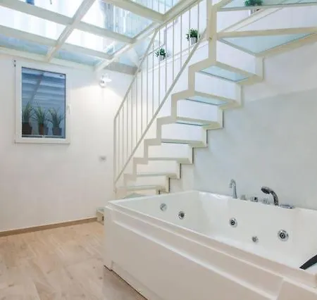 דירה Stunning 2 Bedroom *