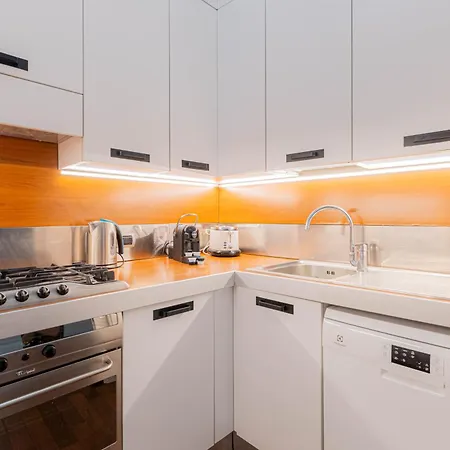 A 5 Stelle Con Idromassaggio Con 2 Da Letto Apartmán Milán