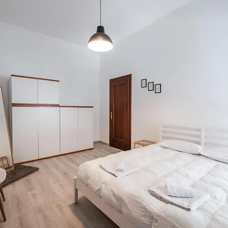 Boho Chic Retreat In Porta Romana