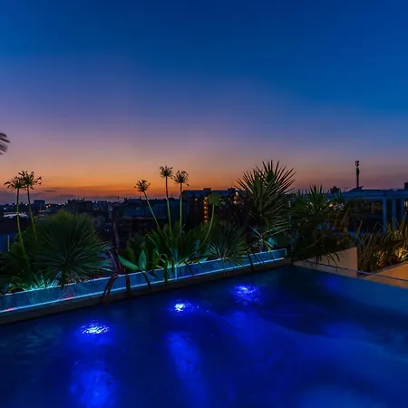 Appartamento Skyjungle, Luxury Penthouse Private Pool And Milano