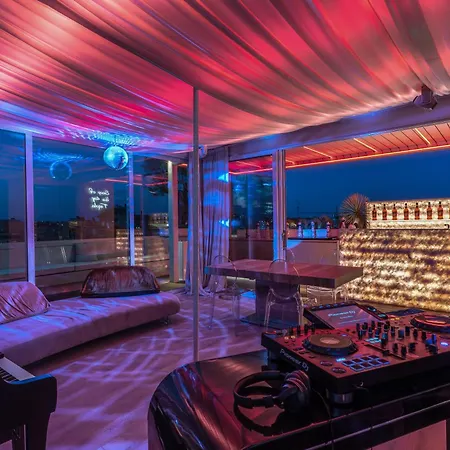 Skyjungle, Luxury Penthouse Private Pool And *